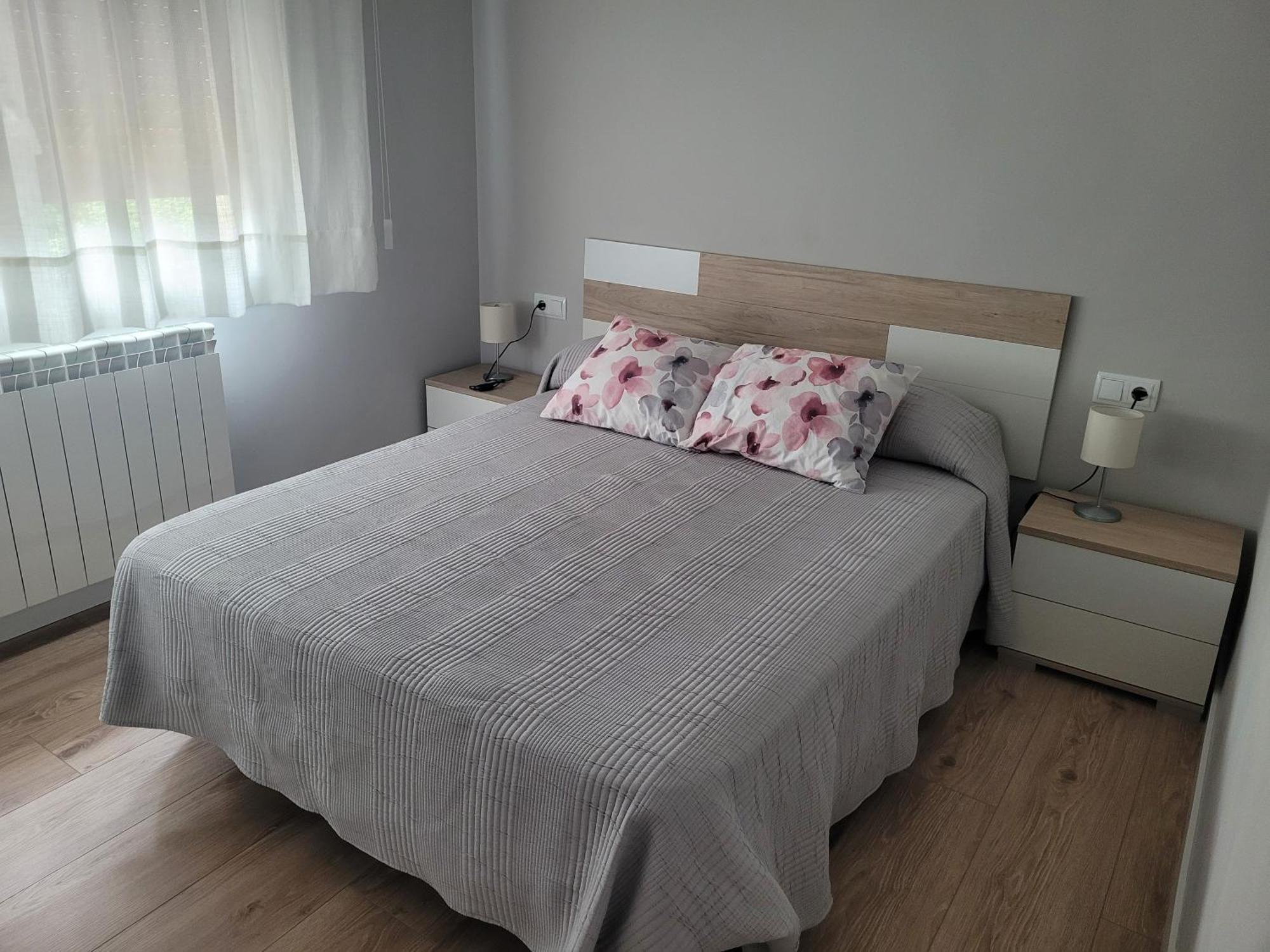 Casa Julio, Bonita Casa Comoda Y Espaciosa, Totalmente Reformada Con Terraza Y Jardin Privado Riezu Екстер'єр фото
